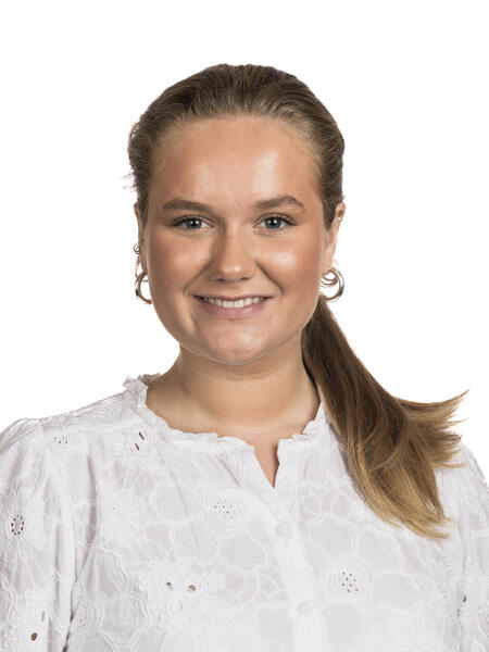 Frøya Skjold Sjursæther