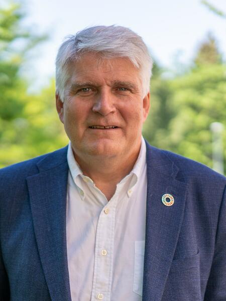 Nils Røkke