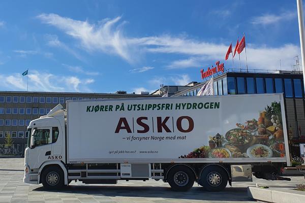 Hydrogentrekkvogner fra Scania til Asko Midt-Norge