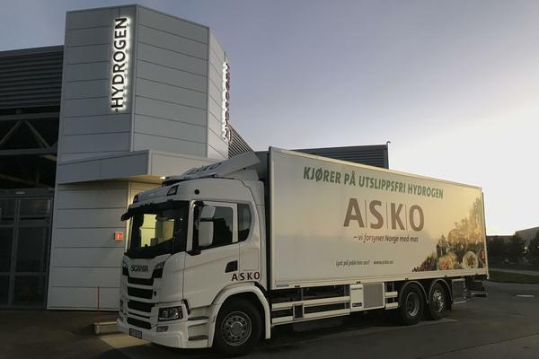 Enova støtter utrulling av hydrogen i tungtransporten